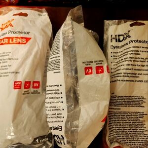 Set of three pairs of protective eyewear